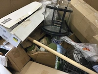 Pallet met tuin- en huishoudelijke artikelen. - afbeelding 3 van  4