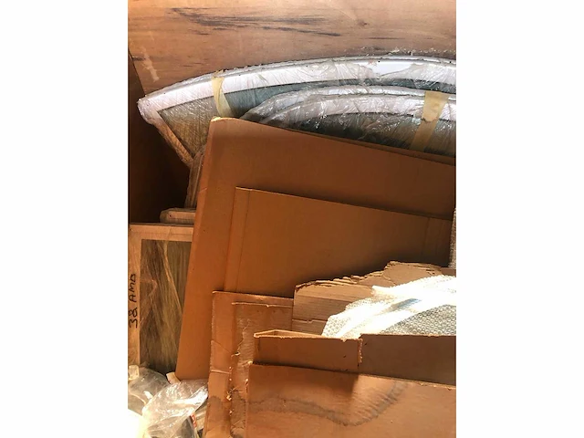 Pallet met verschillende bootramen voor gulf craft boten alle nieuw - afbeelding 3 van  4