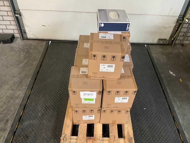 Pallet nordlux melo-28 plafondlamp - afbeelding 2 van  6