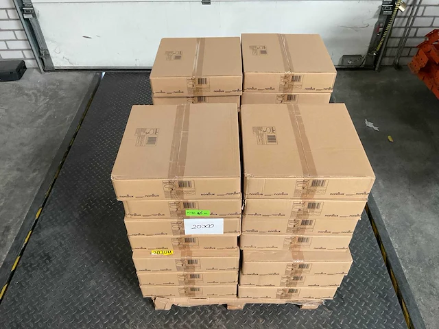 Pallet nordlux oja-42 led 3-step plafondlamp - afbeelding 1 van  5