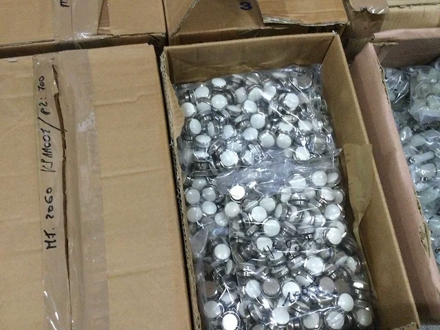Pallet onderdelen voor sanitair en waterleiding. - afbeelding 3 van  5