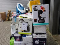 Pallet ongecontroleerde retourgoederen - afbeelding 3 van  5