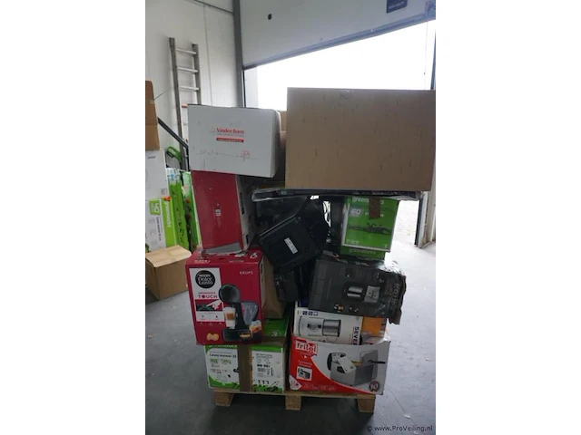 Pallet ongecontroleerde retourgoederen - afbeelding 3 van  5