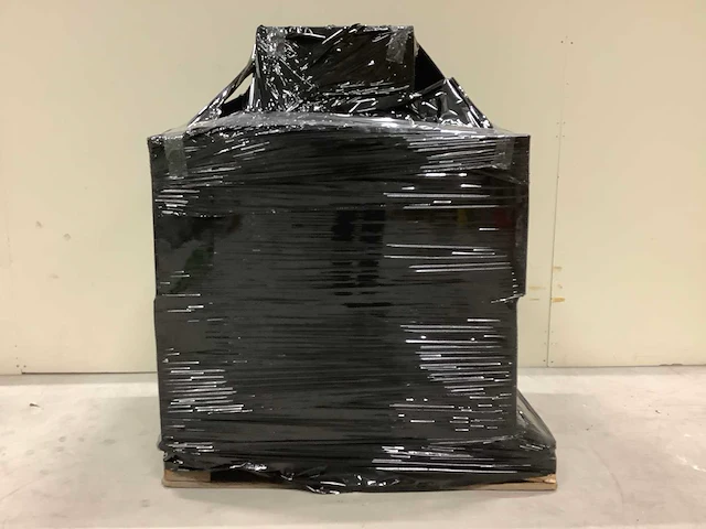 Pallet overstockgoederen - afbeelding 1 van  1