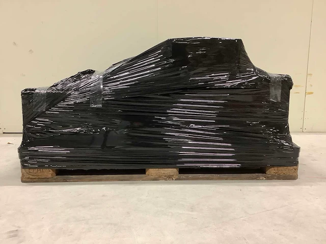 Pallet overstockgoederen - afbeelding 1 van  1