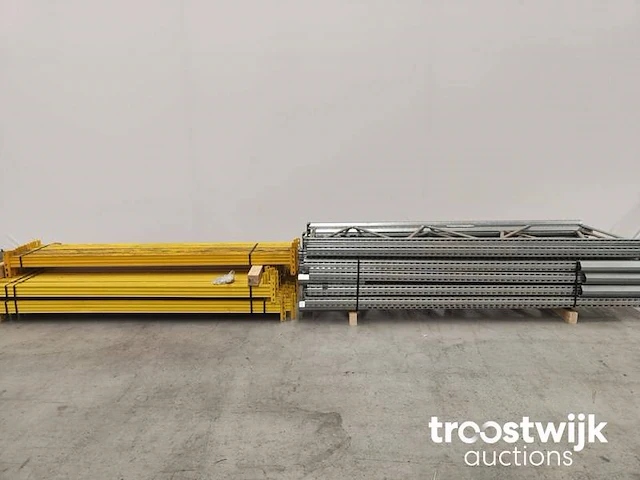Pallet racking - afbeelding 1 van  5