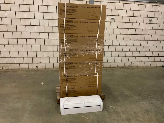 Pallet remeha diva airco binnenunit 5kw - afbeelding 1 van  8