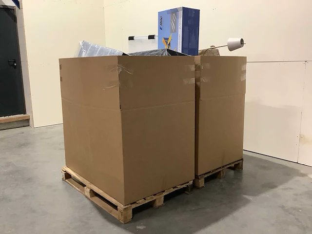Pallet retourgoederen - 60 items - afbeelding 1 van  13