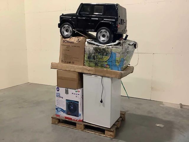 Pallet retourgoederen - 9 items - afbeelding 1 van  8