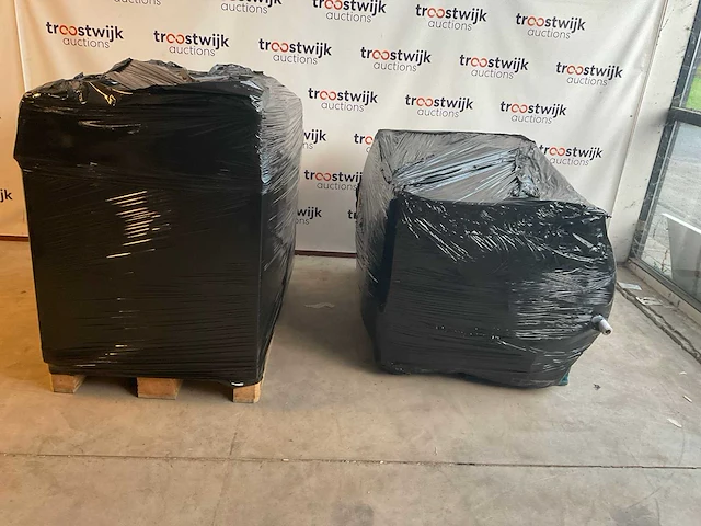 Pallet retourgoederen (2x) - afbeelding 1 van  1