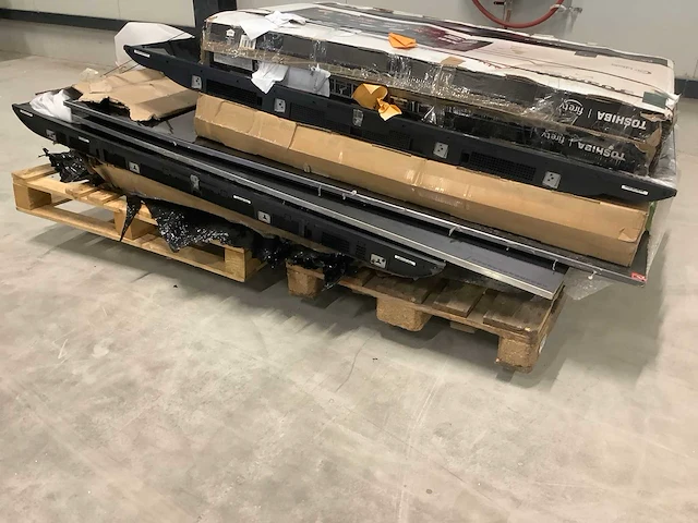 Pallet retourgoederen televisie (7x) - afbeelding 1 van  5