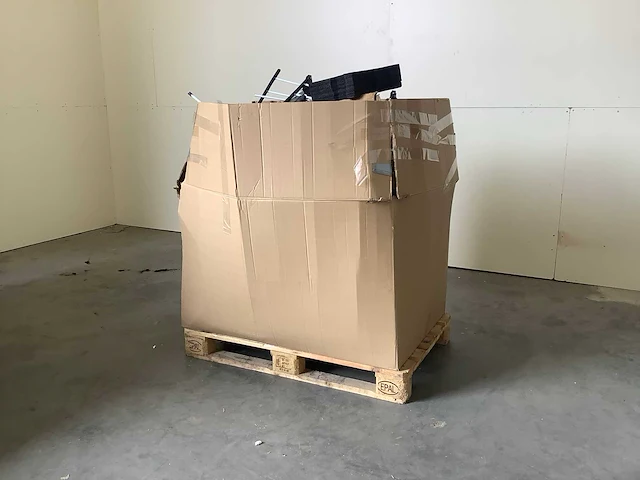 Pallet retourgoederen - afbeelding 5 van  12