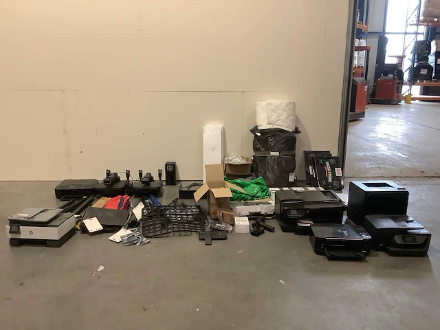 Pallet retourgoederen - afbeelding 1 van  11
