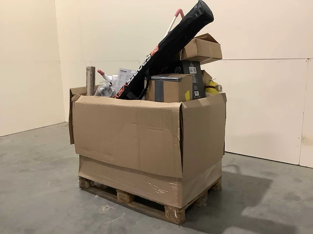 Pallet retourgoederen - afbeelding 1 van  5