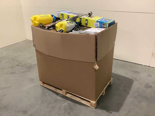 Pallet retourgoederen - afbeelding 2 van  7