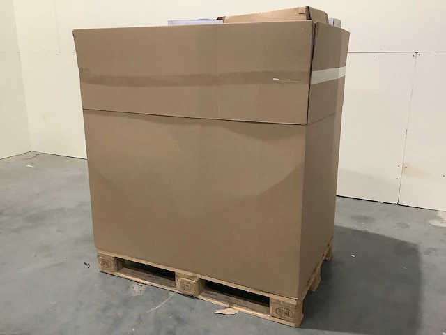 Pallet retourgoederen - afbeelding 2 van  7