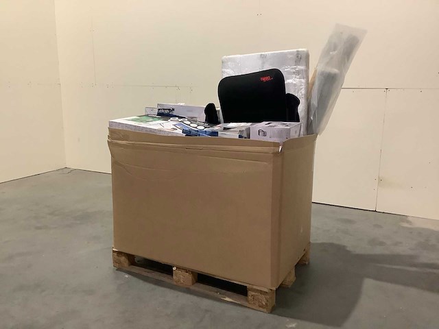 Pallet retourgoederen - afbeelding 7 van  9