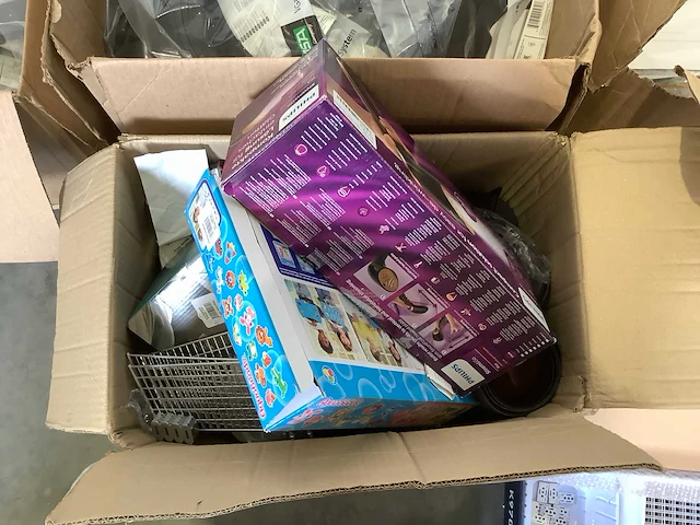 Pallet retourgoederen - afbeelding 4 van  18