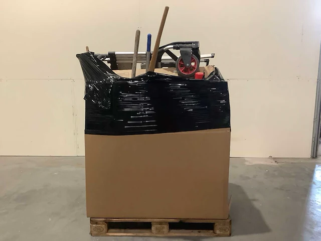 Pallet retourgoederen - afbeelding 11 van  18