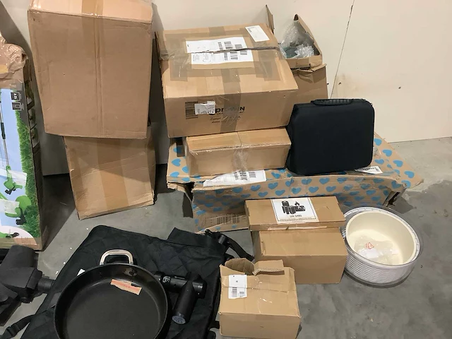 Pallet retourgoederen - afbeelding 8 van  9
