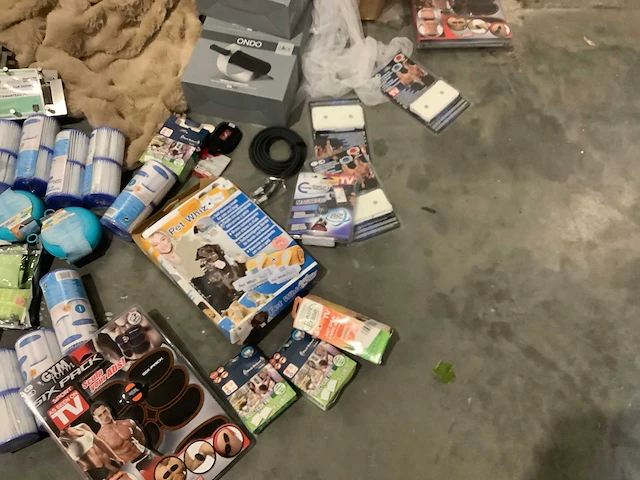 Pallet retourgoederen - afbeelding 12 van  15