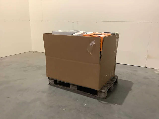 Pallet retourgoederen - afbeelding 6 van  8