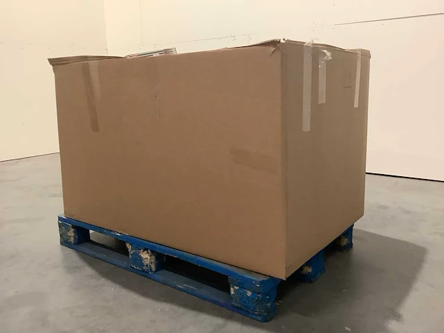Pallet retourgoederen - afbeelding 2 van  4
