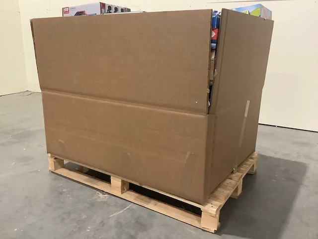 Pallet retourgoederen - afbeelding 2 van  4