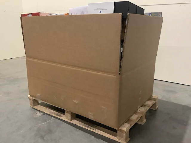 Pallet retourgoederen - afbeelding 2 van  4