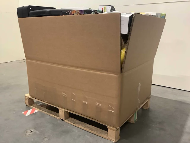 Pallet retourgoederen - afbeelding 2 van  4