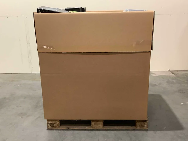 Pallet retourgoederen - afbeelding 6 van  7