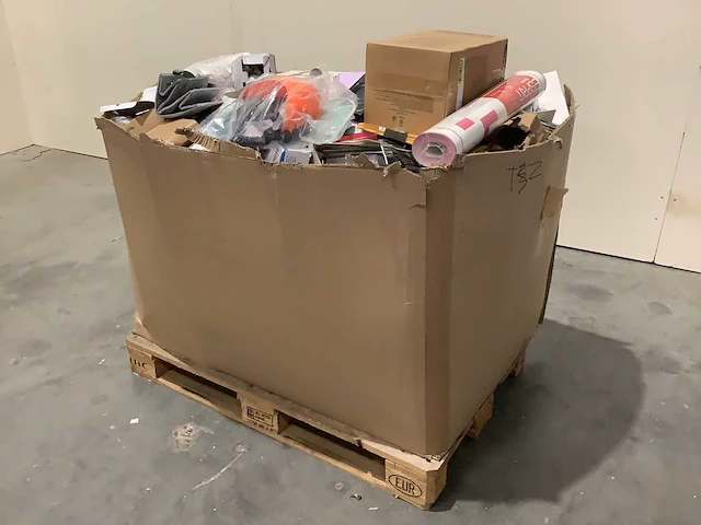 Pallet retourgoederen - afbeelding 2 van  7