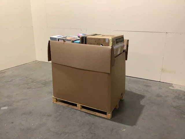 Pallet retourgoederen - afbeelding 2 van  8