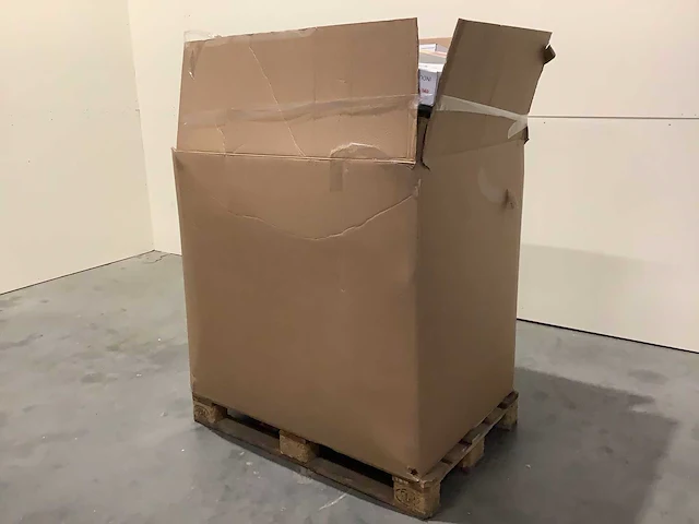 Pallet retourgoederen - afbeelding 2 van  8
