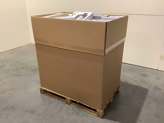 Pallet retourgoederen - afbeelding 2 van  7