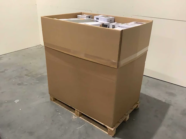 Pallet retourgoederen - afbeelding 2 van  7