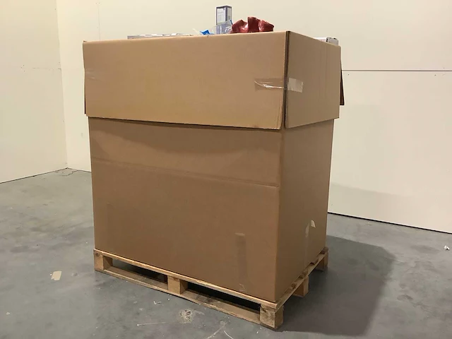 Pallet retourgoederen - afbeelding 2 van  7