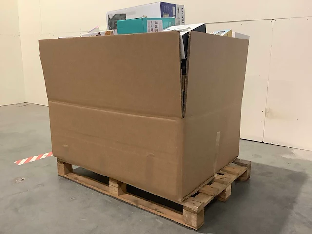 Pallet retourgoederen - afbeelding 2 van  4