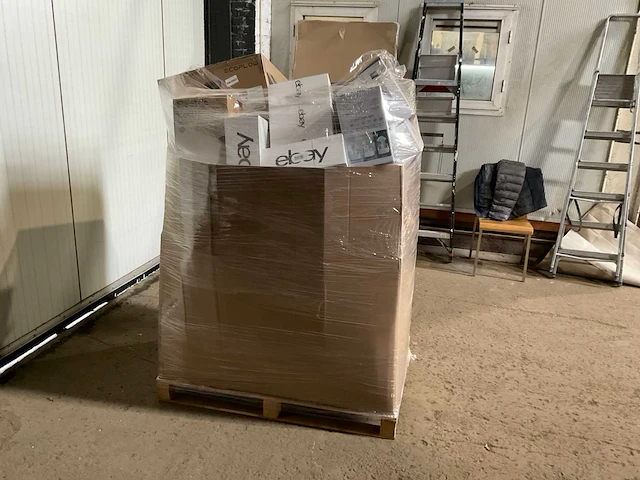 Pallet retourgoederen - afbeelding 17 van  17