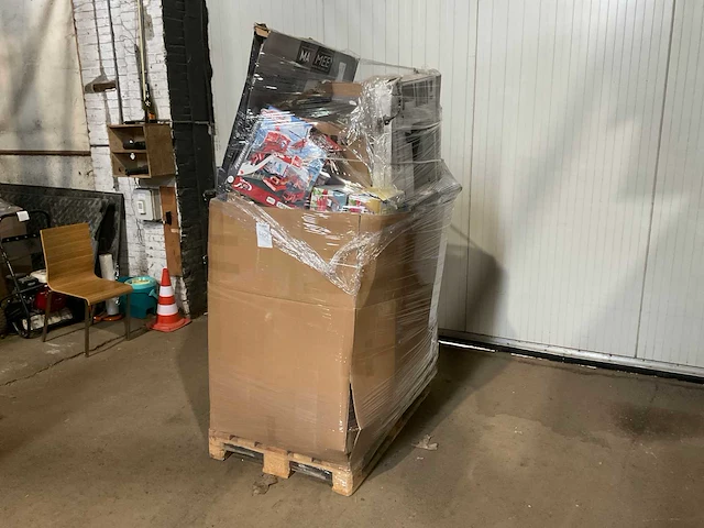 Pallet retourgoederen - afbeelding 1 van  18