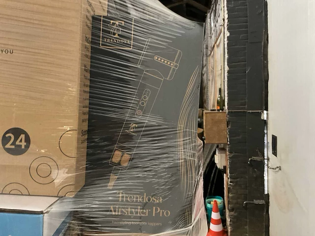 Pallet retourgoederen - afbeelding 23 van  23