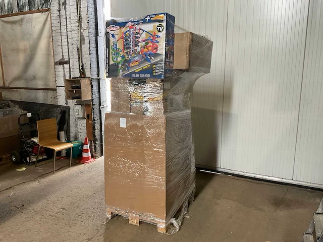 Pallet retourgoederen - afbeelding 1 van  16