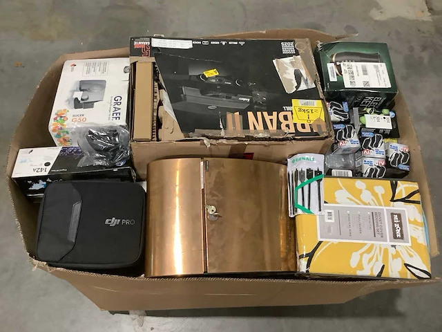 Pallet retourgoederen - afbeelding 1 van  9