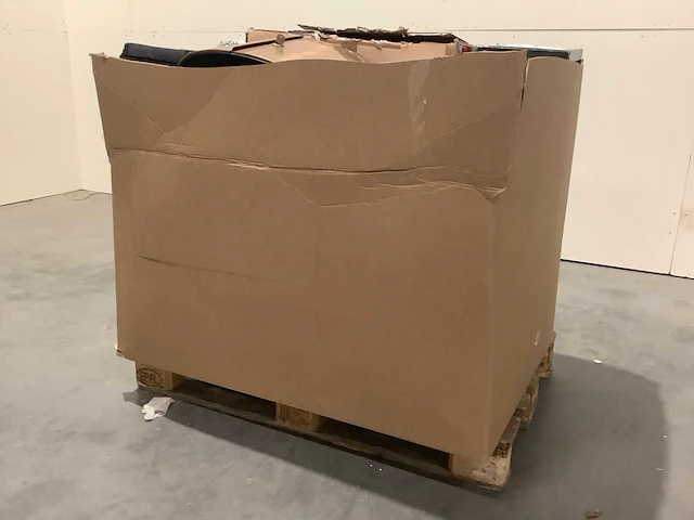 Pallet retourgoederen - afbeelding 7 van  9