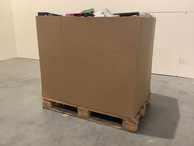 Pallet retourgoederen - afbeelding 8 van  10