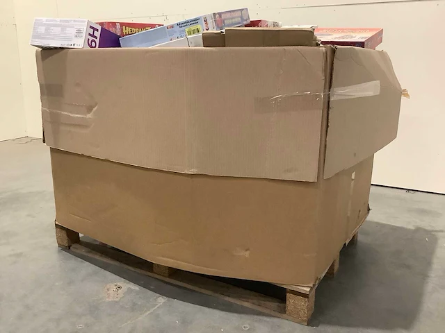 Pallet retourgoederen - afbeelding 2 van  4