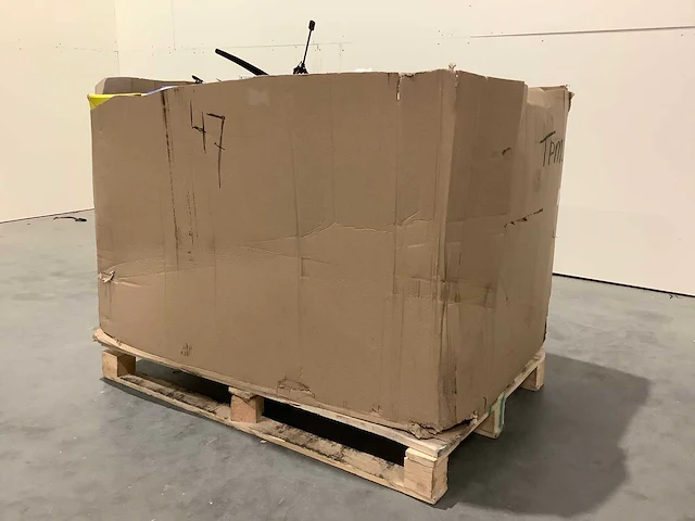 Pallet retourgoederen - afbeelding 2 van  4