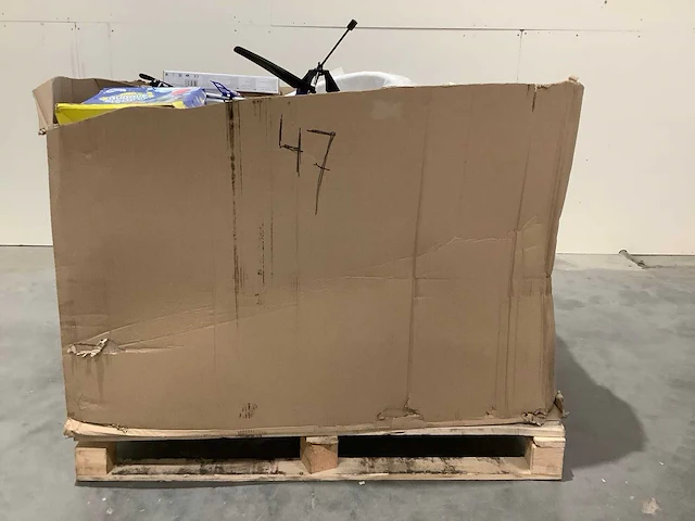 Pallet retourgoederen - afbeelding 3 van  4