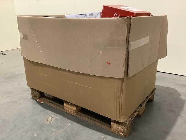 Pallet retourgoederen - afbeelding 2 van  4