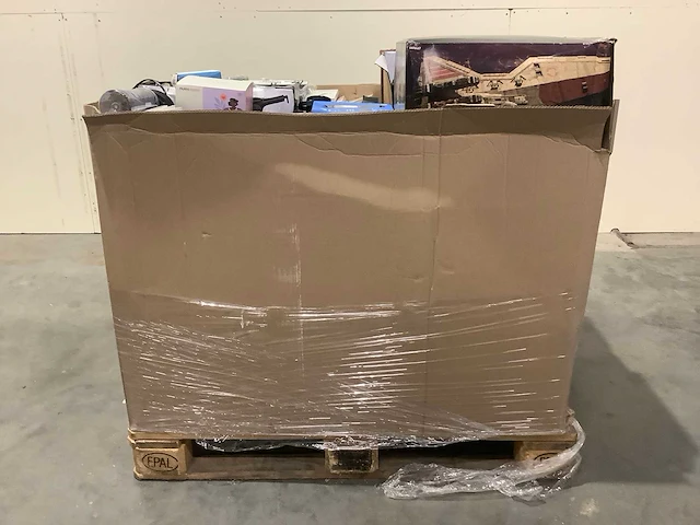 Pallet retourgoederen - afbeelding 8 van  9
